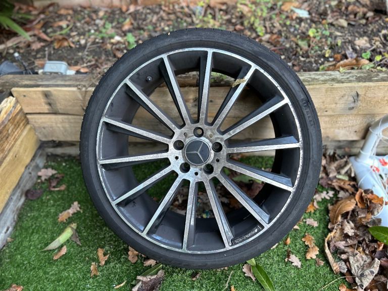 Mercedes 20” wheel & tyre 