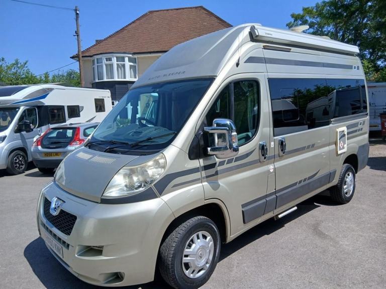 Auto-Sleepers Dorset ES Hi Top 2 Berth Compact Campervan