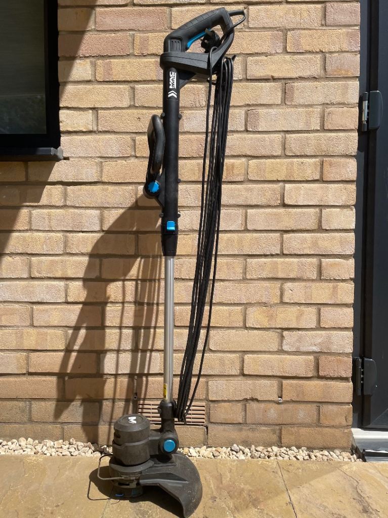 Mac Allister 450W 28cm Corded Garden Grass Trimmer with Dual Line Auto Feed & flower guard MGT45028 