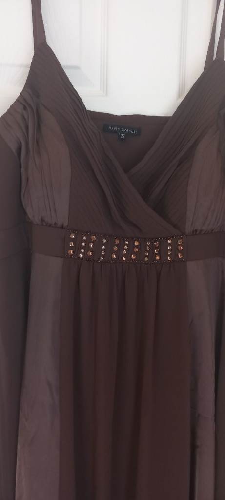 Ladies brown below knee dd