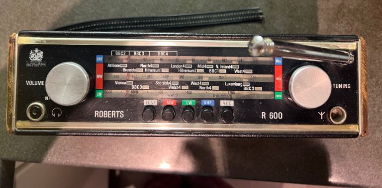 image for vintage Roberts 600 Radio Not working 