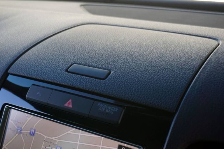 2014 Volkswagen Touareg 3.0 TDI V6 BlueMotion Tech R-Line SUV Diesel Tiptronic 4WD (s/s) 5dr - Ju...