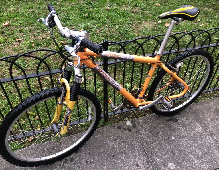 Adult Ridgeback bike sport 24speed in good condition fully functional  Everything works