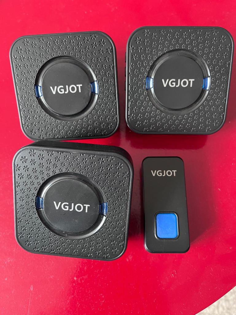 VGJOT Wireless Doorbell Kit – 3 Receivers + 1 Transmitter, As New