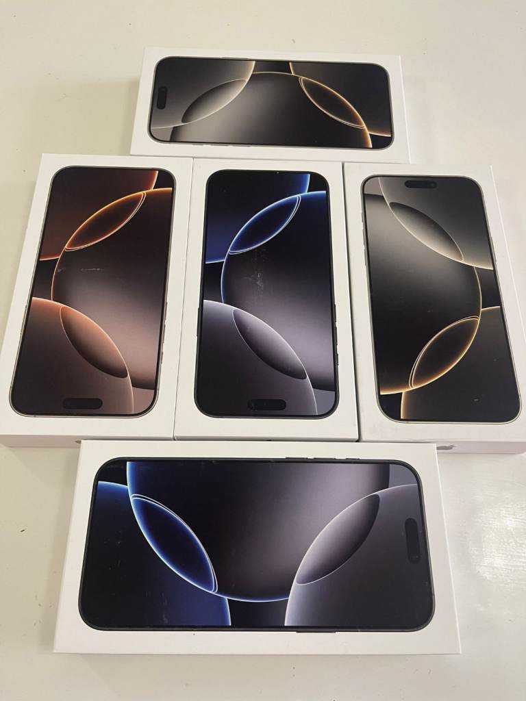Iphone 16 pro 128gb £550 unlocked with Apple warranty