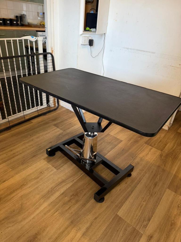 Dog Grooming table