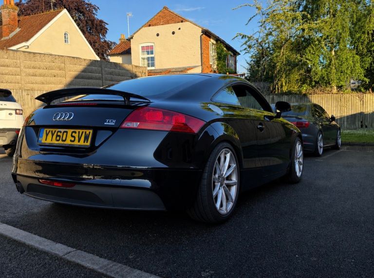 Audi, TT, Coupe, 2011, Manual, 1968 (cc), 2 doors