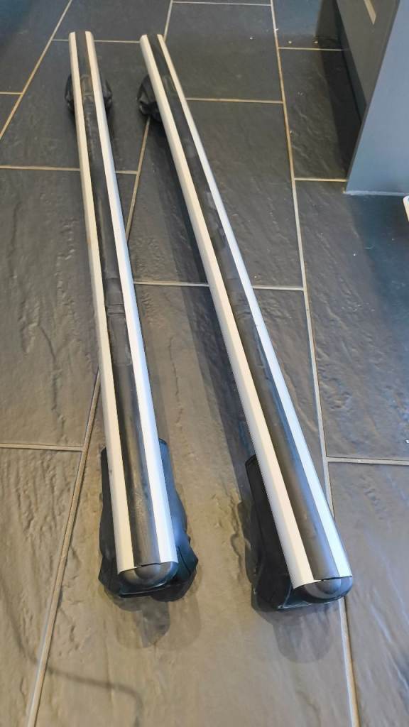 Roof bars