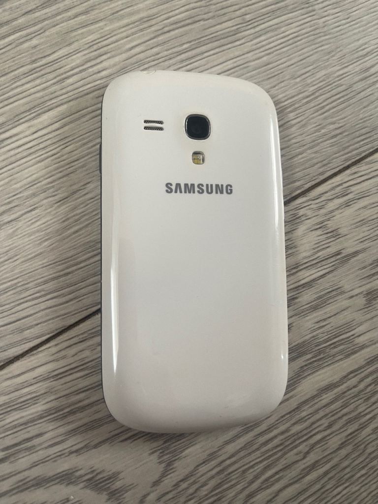 Samsung Galaxy S3 Mini (GT-i8190N), White, 8GB