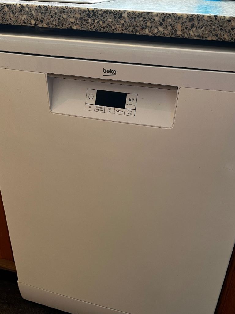Beko Dishwasher - White, Good Condition