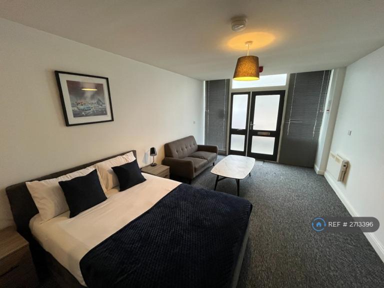 Studio flat in Swannack House, Retford, DN22 (#2713396)