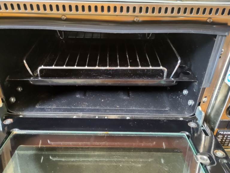 Campervan oven 