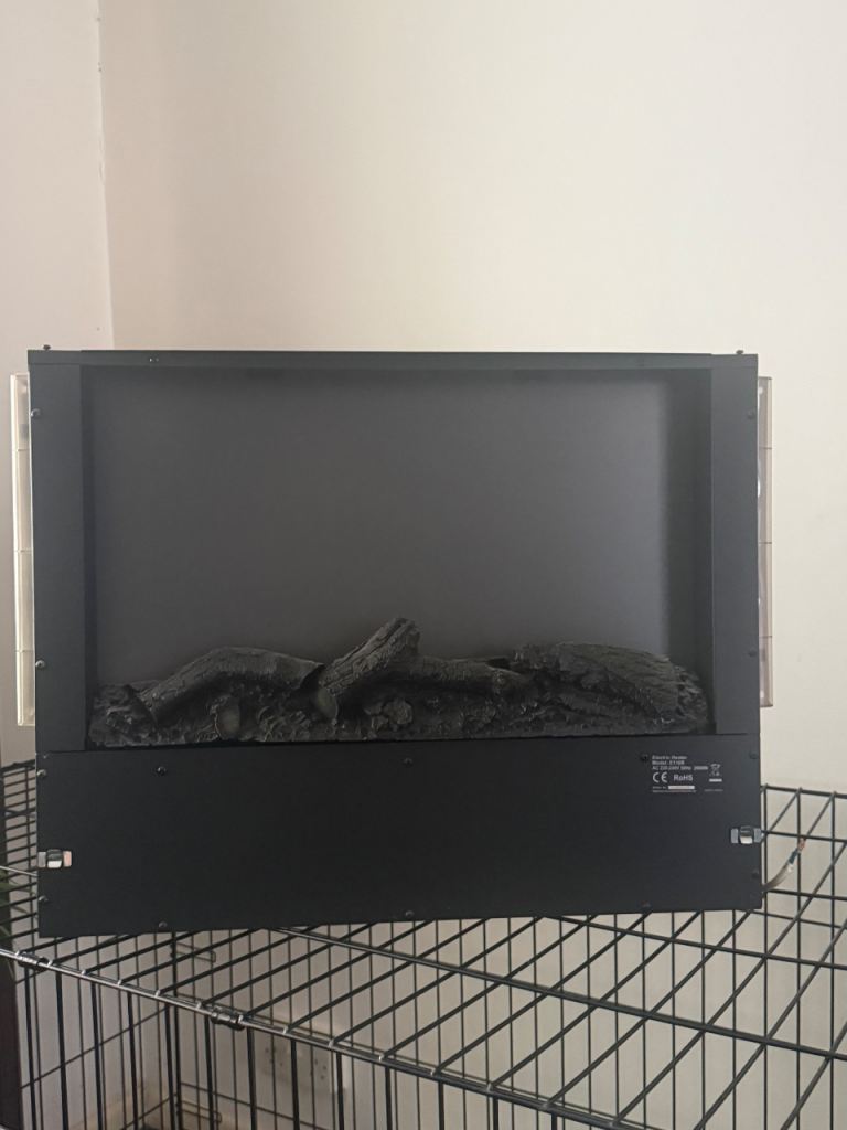 Electric Heater Fireplace E116R – As Good As New