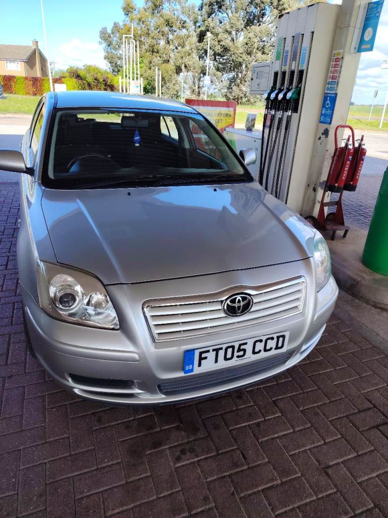Toyota, AVENSIS, Hatchback, 2005, Manual, 1794 (cc), 5 doors