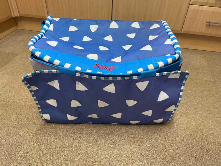 Soft toy box