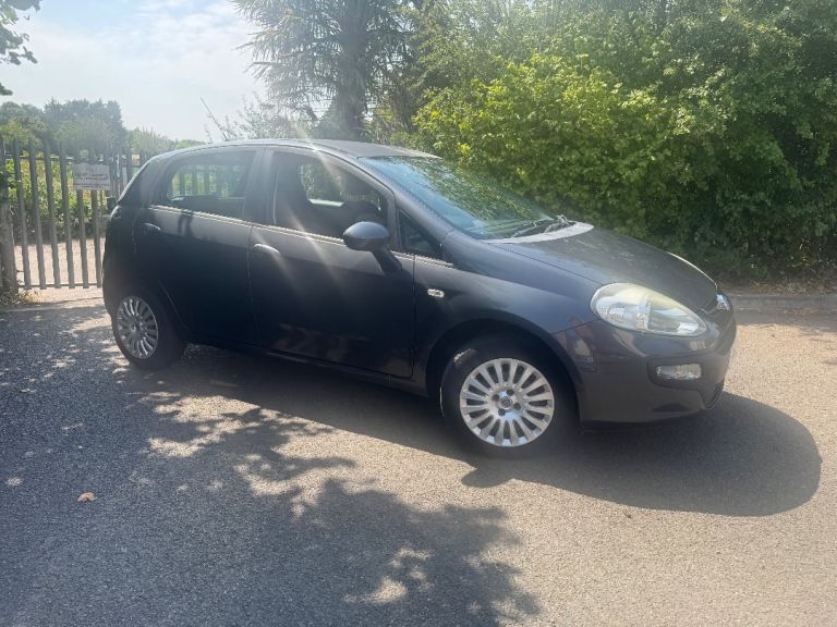 Fiat, PUNTO EVO, Hatchback, 2010, Manual, 1368 (cc), 5 doors, 11 months mot