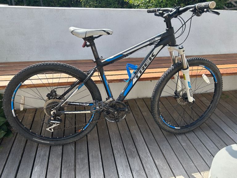 Trek 3900 Mountain Bike – Black & Blue, Good Condition