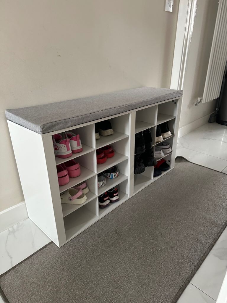 White Shoe Storage Bench with Grey Cushion – Good Condition