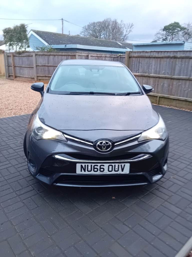 Toyota, AVENSIS, Saloon, 2016, Manual, 1598 (cc), 4 doors
