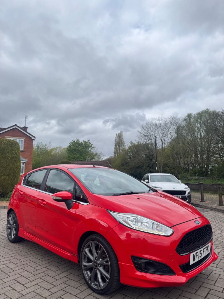 Ford, FIESTA, Hatchback, 2015, Manual, 1498 (cc), 5 doors
