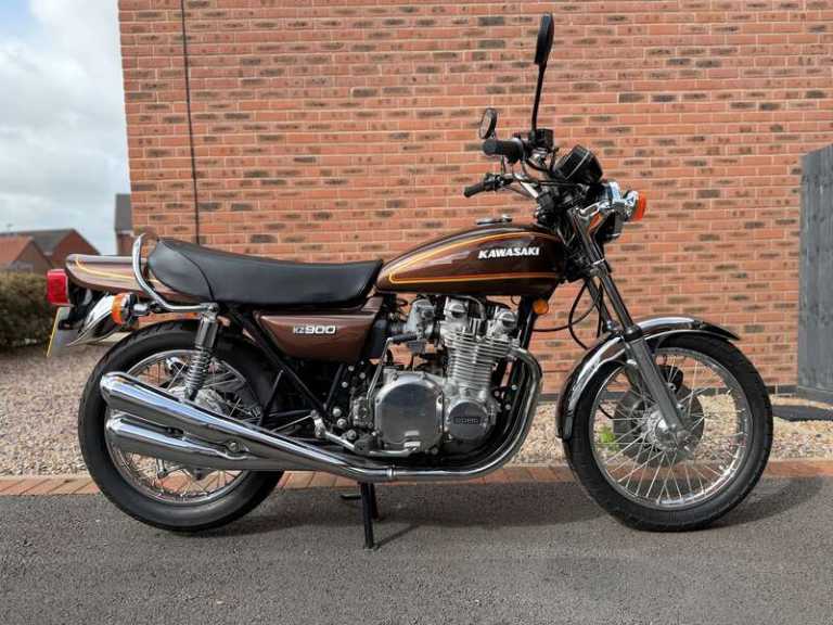 2024 Kawasaki KZ900 PETROL Manual