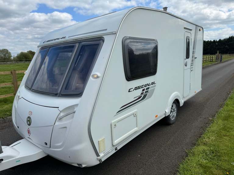 ⭐️ 2010/11 SWIFT CARDINAL 2 BERTH TOURING CARAVAN ⭐️ ⭐️ 