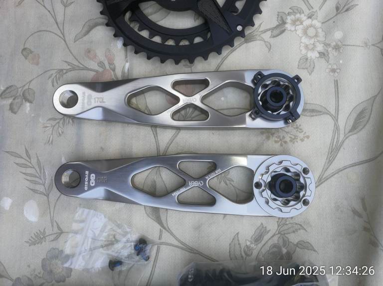 Evosid DUB crank set full kit brand new unfitted boxed