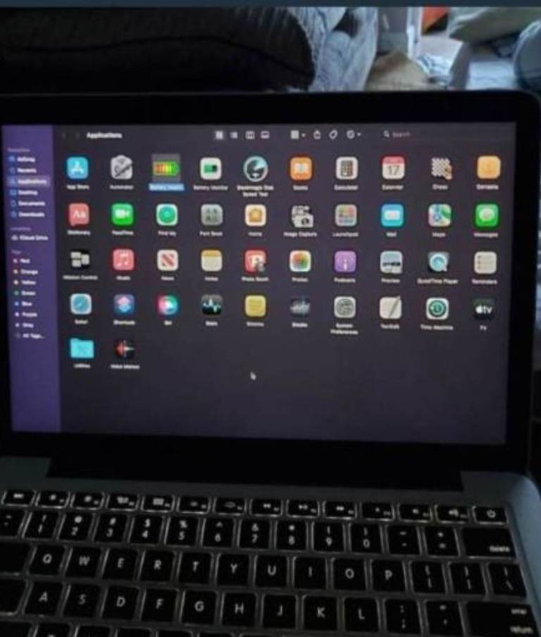 Macbook Pro (Retina, 13-inch, Early 2015) - 8GB RAM
