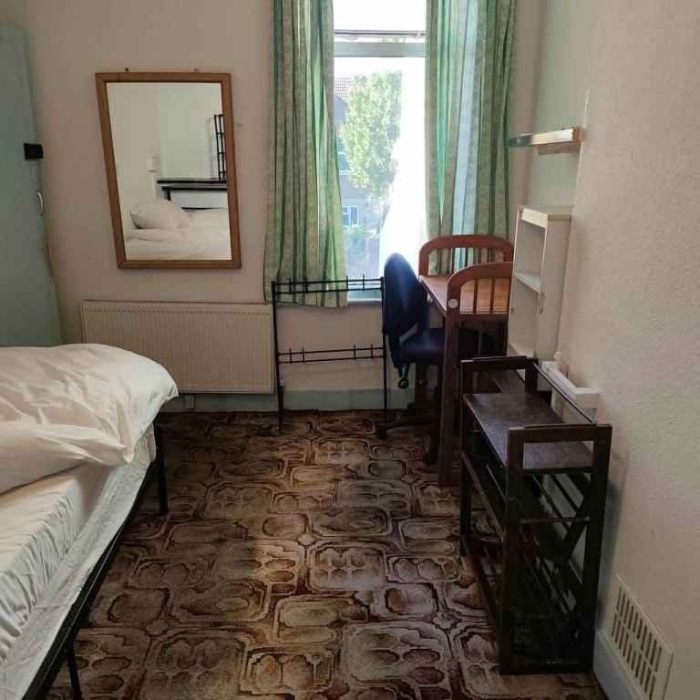 Room to let in Watford £590 per month all inclusive 