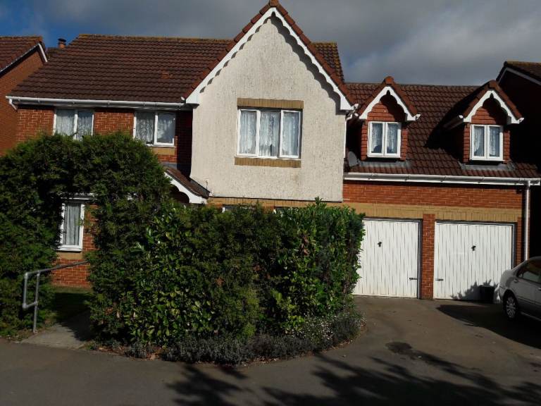 Private double Room in a very nice home 