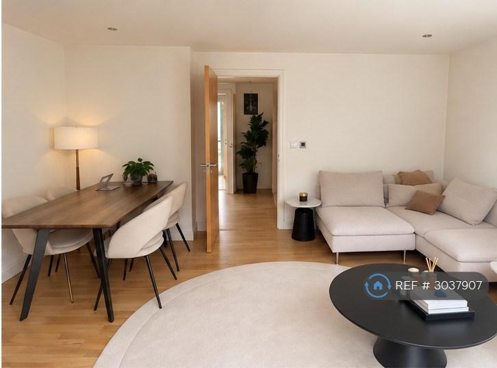 2 bedroom flat in Yeoman Street, London, SE8 (2 bed) (#3037907)