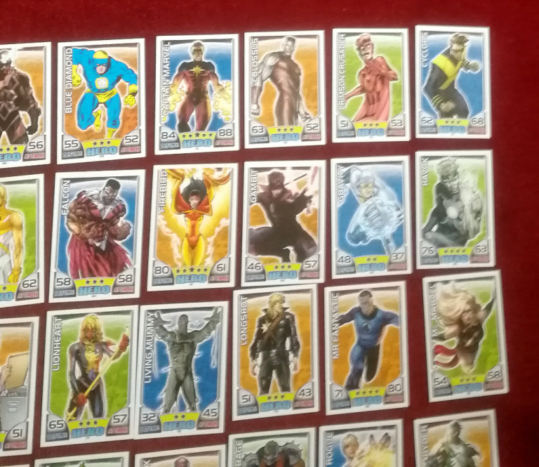 TOPPS Hero Attax Marvel Universe 114 Cards Hero Villain & Weapon 2011