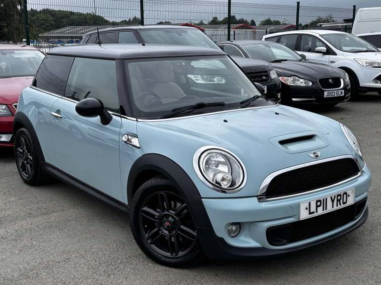 MINI HATCH 2.0 Cooper SD Hatch 2011