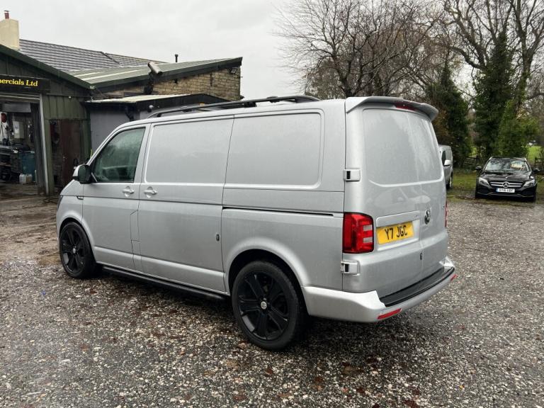 2015 Volkswagen Transporter T28 Trendline TDI BlueMotion Technology Panel van Diesel Manual