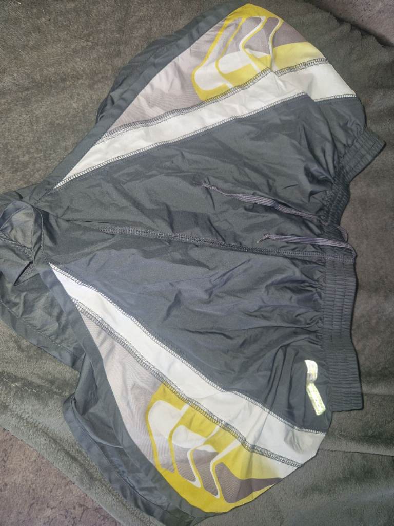Reebok 90s sprinter shorts large 