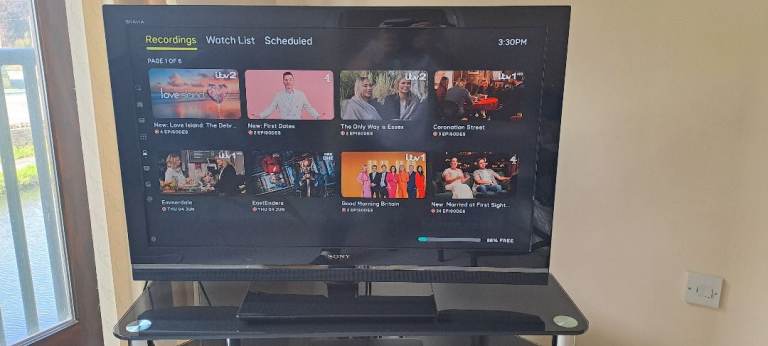 Sony Bravia KDL-40V5500 40" Full HD 1080p LCD TV – Digital TV – HDMI – Remote