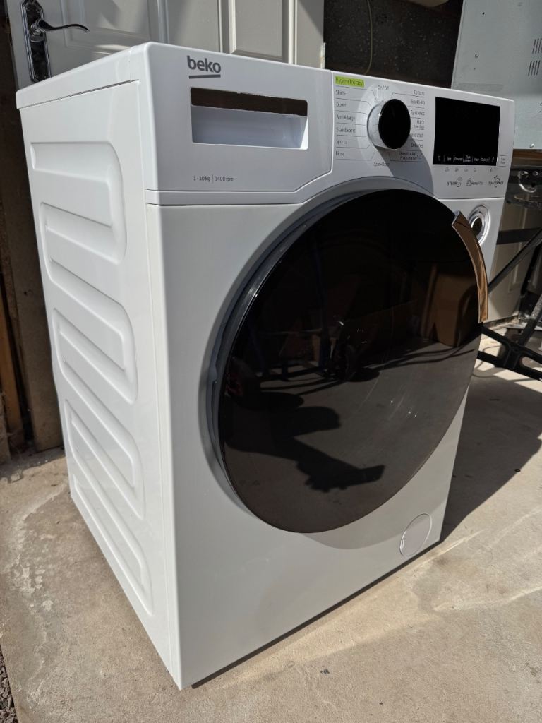 Beko 10kg Washing Machine 1400rpm (WEY104064TW) – Fast Sale / Kitchen Refit