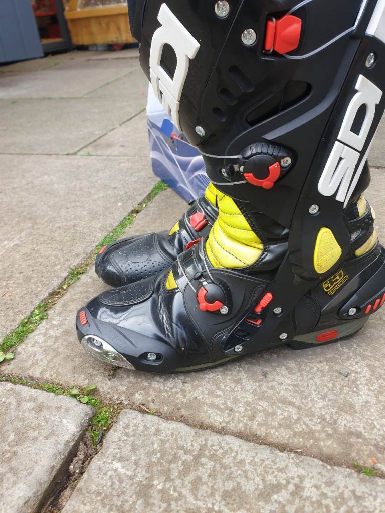 Carl crutchlow sidi vortice size 9.5 