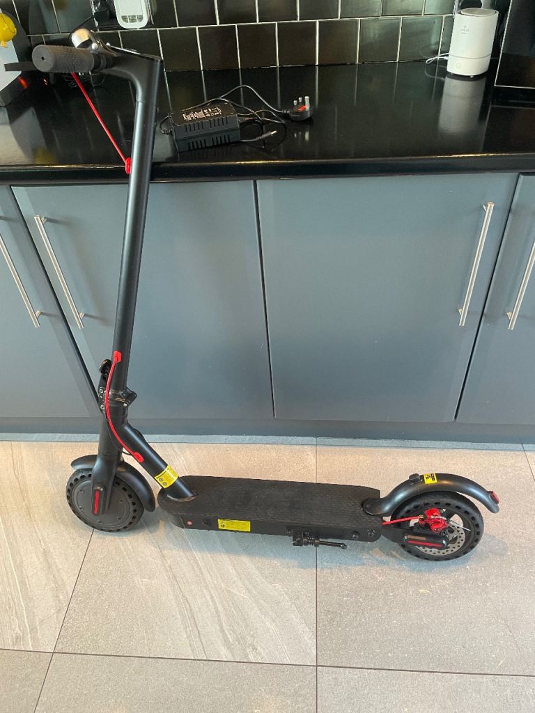 SCOOTFLOW Electric Scooter - Black, Good Condition