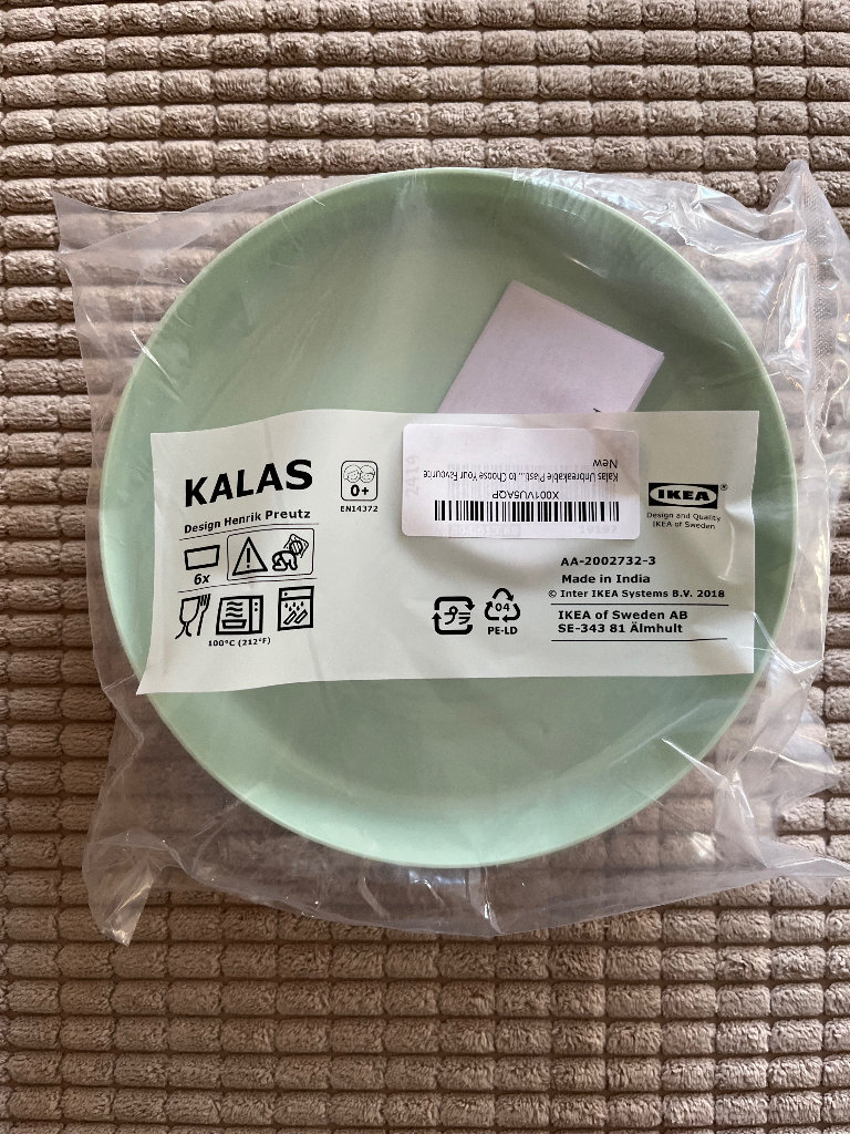 IKEA Kalas Set of 6 Plastic Child Plates - Brand New