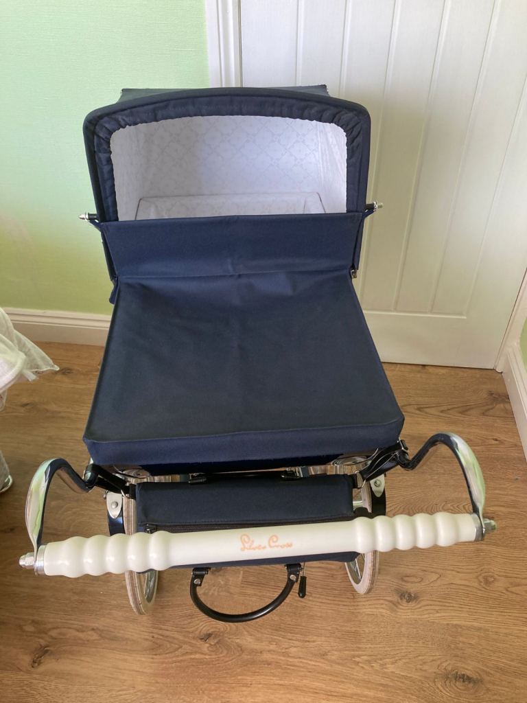 Vintage Silver Cross Coach Built Dolls Pram 