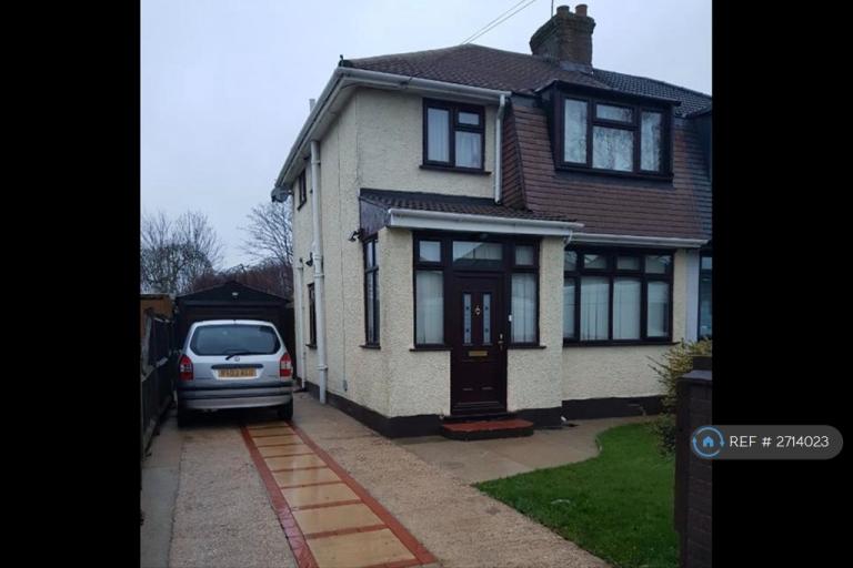 1 bedroom in Princes Park Lane, Hayes, UB3 (#2714023)