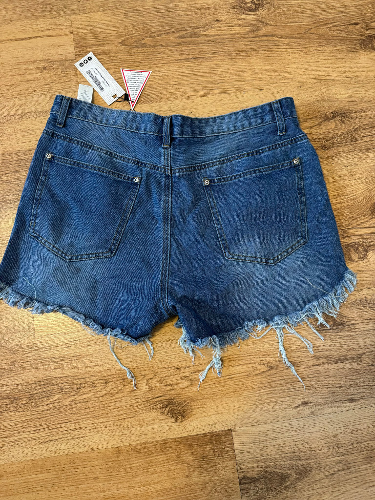 Ladies shorts Size 16