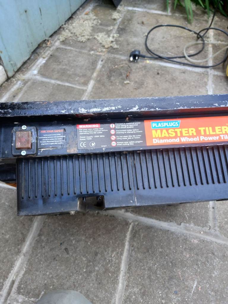 Plasplugs heavy duty tile cutter
