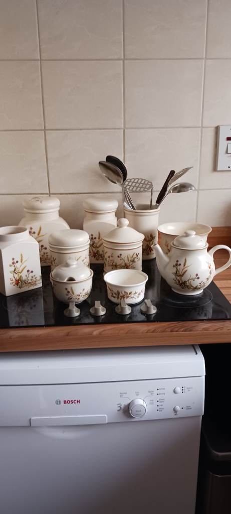 M&S (ST MICHAEL) 'HARVEST" CROCKERY, 10 PIECES, GC. INC:CANISTERS,TeaPOT, SUGAR BOWL ETC 