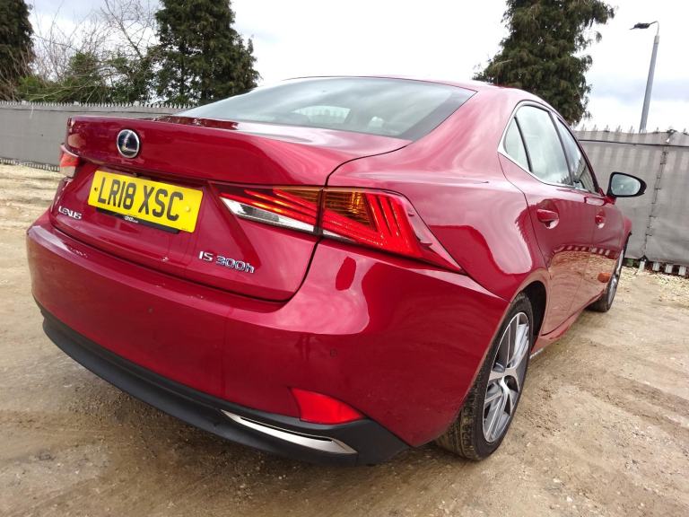 2018 18 REG LEXUS IS 300H EXECUTIVE EDITION HYBRID AUTO DAMAGED SALVAGE