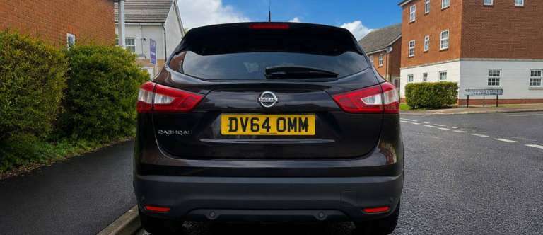 Nissan, QASHQAI, Hatchback, 2014, Manual, 1197 (cc), 5 doors