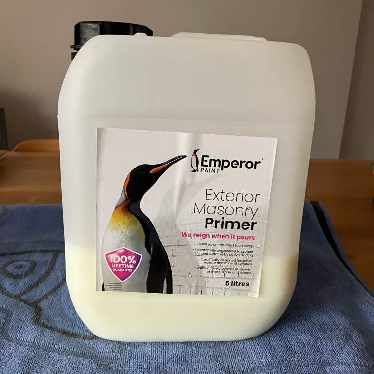 Emperor primer and white masonry paint for exterior walls