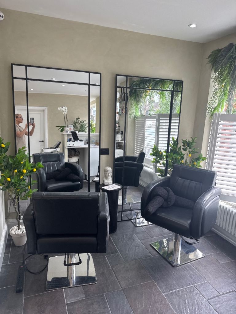 5 PIECE SALON FURNITURE PACKAGE🔥