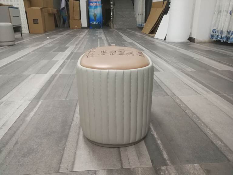 The Cirrus Ottoman: Modern Storage Wrapped in Warm Minimalism